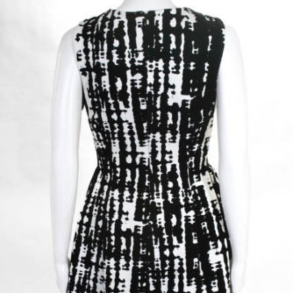 CK Abstract Print Velvet Sleeveless Shift dress 4 - Picture 2 of 6